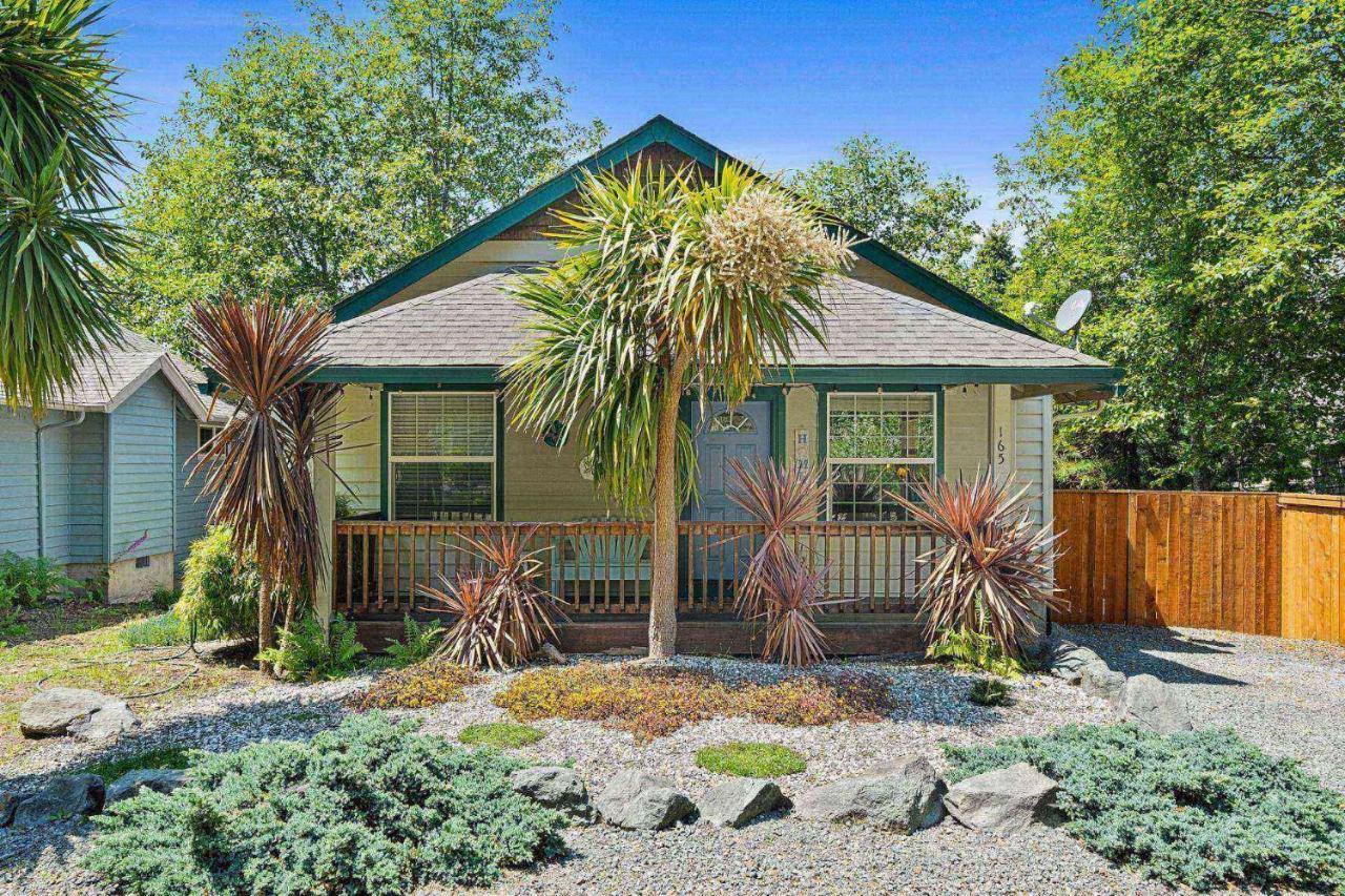 Beach Bungalow Rockaway Beach Exterior photo