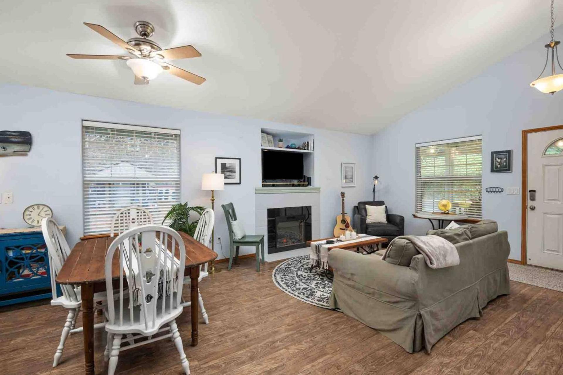 Beach Bungalow Rockaway Beach Exterior photo